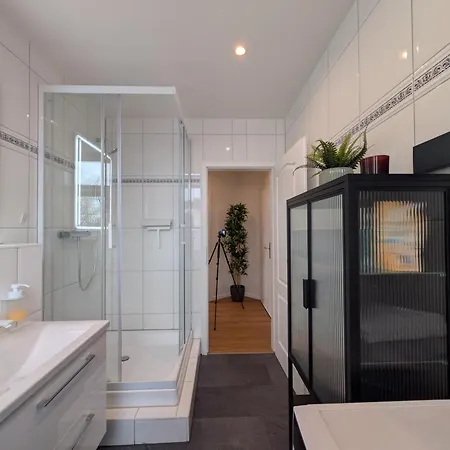 Apartment Exklusives 2-zimmer *